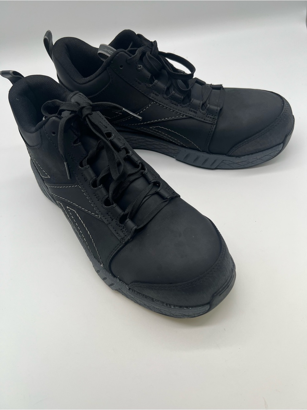 Reebok Men's Black Size 9.5 Work Shoe